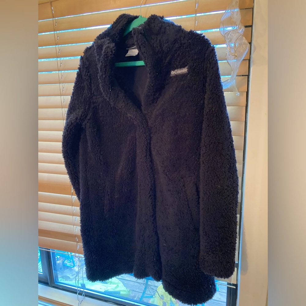Columbia Teddy Bear Sherpa coat.  Sz small, black